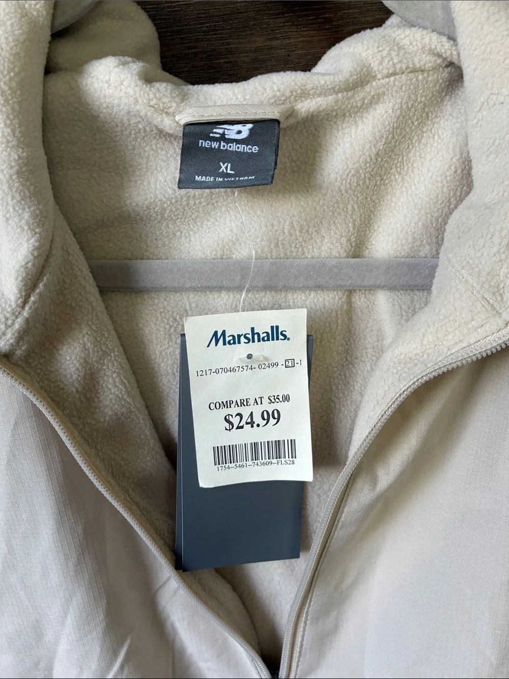 New Balance Women's Light Cream Hooded Utility Jacket - Picture 2 of 6